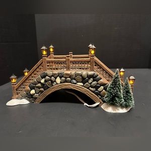 Dept 56 Dickens Village FIELDSTONE FOOTBRIDGE w/ Lighted Lamps #cc